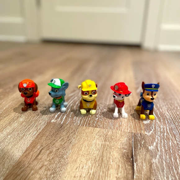 Paw Patrol characters - Picture 1 of 1